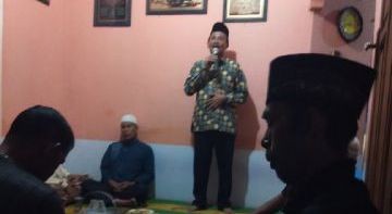 Sinwan saat menggelar sillaturrahmi dengan warga Paal V Muara Bulian